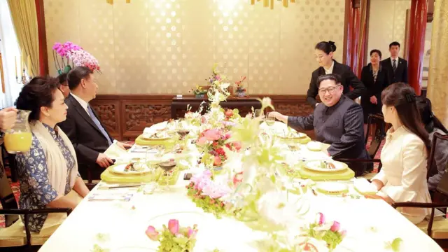 金正恩出席习近平举办的午宴