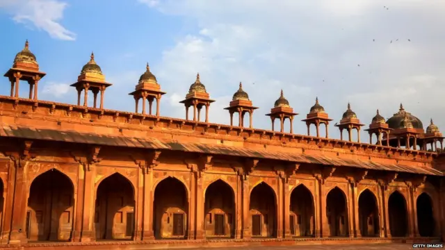 ਮੱਧ ਭਾਰਤ, ਮੁਗਲ, ਮੁਸਲਮਾਨ, ਹਿੰਦੂ