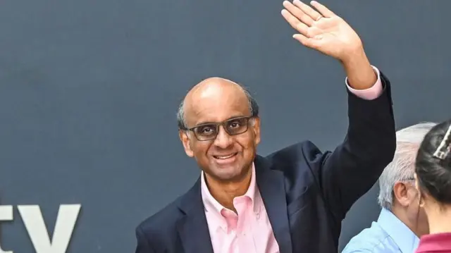 தர்மன் சண்முகரத்னம்