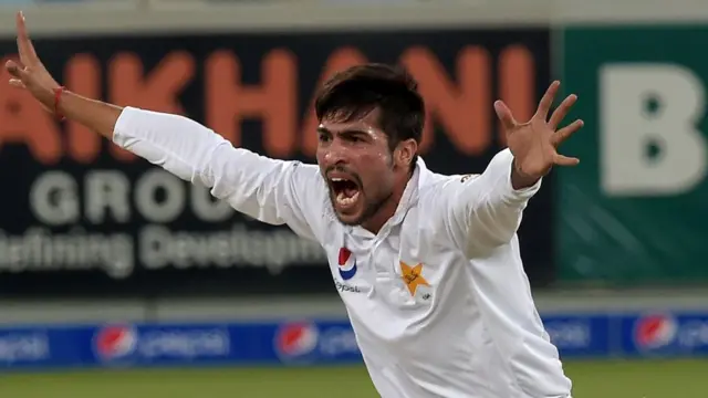 کرکٹ، محمد عامر