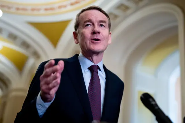  मायकेल बेनेट