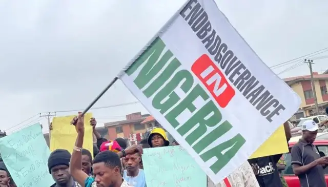 Des manifestants dans les rues