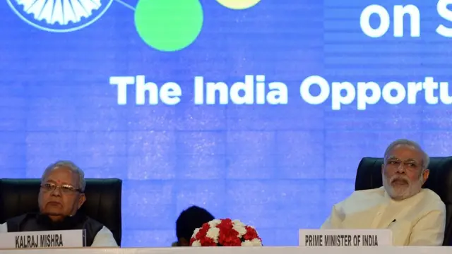 कलराज मिश्र और नरेंद्र मोदी