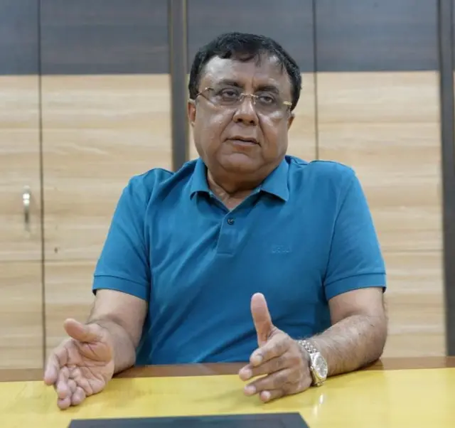 కాన్పూర్ తోలు వ్యాపారులు, ముక్తారుల్ అమీన్