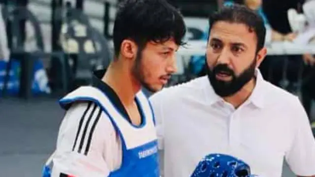بېژن صدرزاده