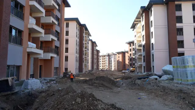 Ebrar Sitesi’nin bulunduğu alandaki inşaat