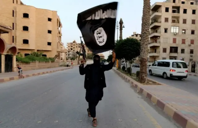 ИШИД жангариси