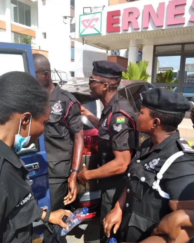 Police sustain injury during protest