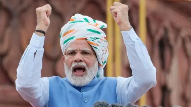 नरेंद्र मोदी