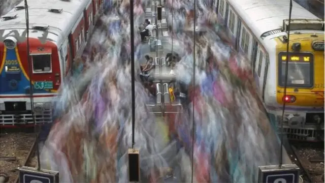 “கடன் வாங்கி நெய் உண்பது” போல் உள்ளதா மோதி அரசின் பொருளாதார மீட்பு நடவடிக்கைகள்?