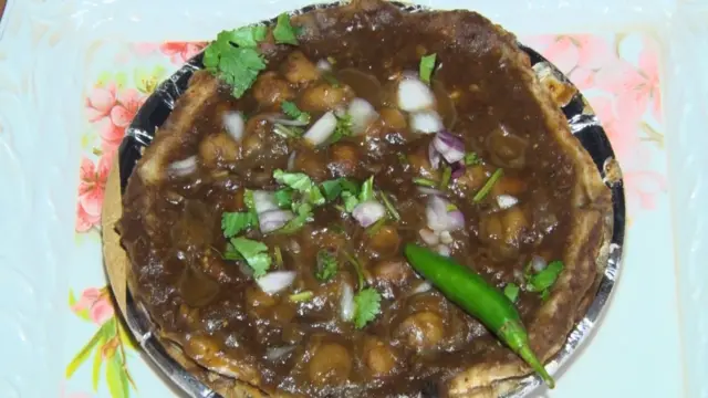 ਭਿੱਜੇ ਕੁਲਚੇ ਛੋਲੇ 