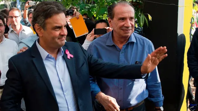 Aécio Neves e Aloysio Nunes na campanha presidencialbonus de 50 galera bet2014