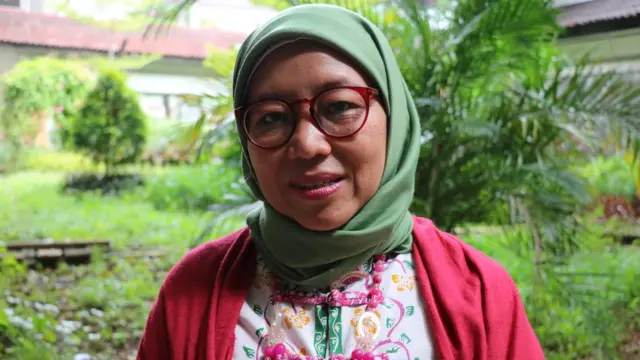 Neng Dara Affiah, taaruf, pacaran