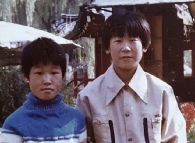 이재명 후보가 2017년 1월 20일 인스타그램에 올린 어린 시절 사진