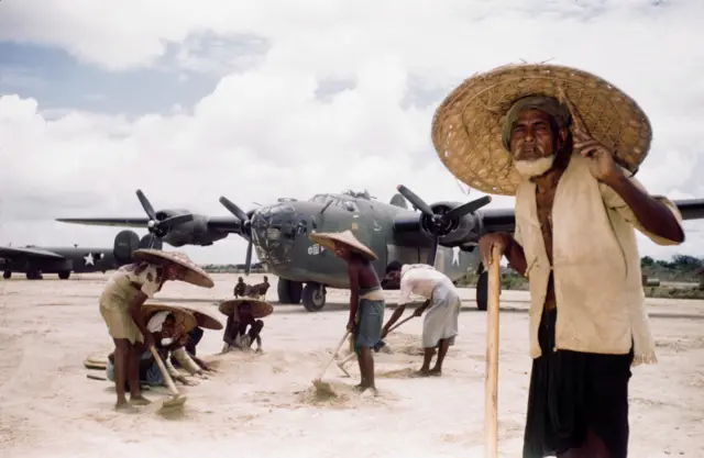 ကမ္ဘာစစ်သုံး အာသံလေယာဉ်ကွင်း