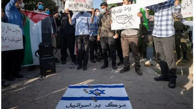 تجمع مخالفان توافق امارات و اسرائیل در تهران پس از اعلام عادی سازی دو کشور