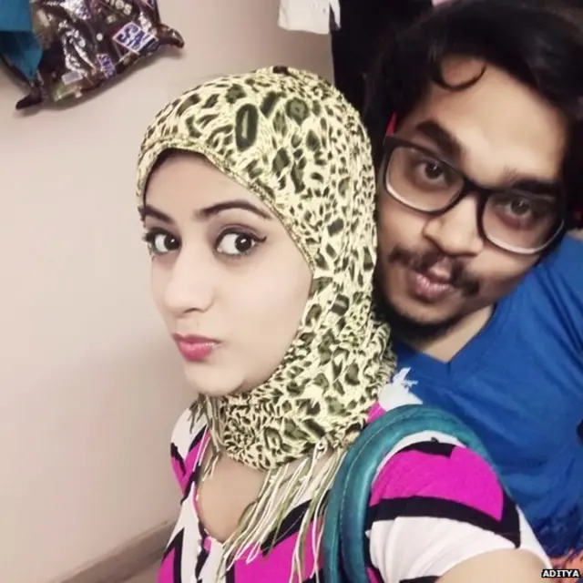 ఆయేషా, ఆదిత్య