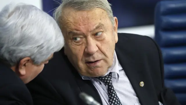 Владимир Фортов