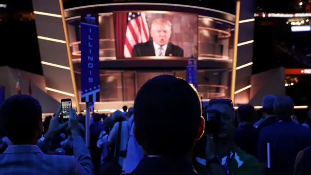 Donald Trump en pantalla