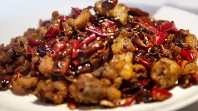 Platillo de pollo a la pimienta