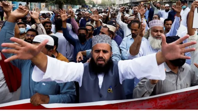 کراچی میں تحریک لبیک کا احتجاج