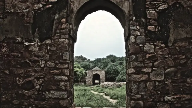 پرانی عمارت