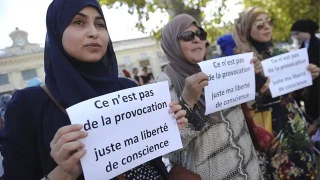 महिलाएं