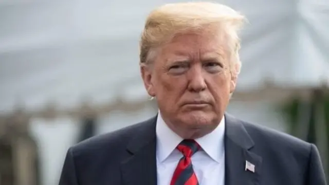 डोनल्ड ट्रंप