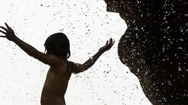 தண்ணீர்