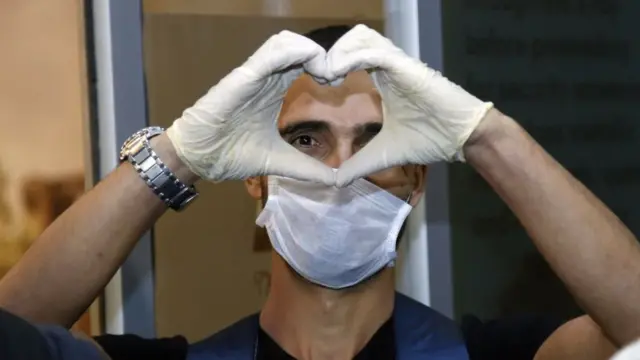 કોરોનાના દરદીની આભાર માનતી તસવીર