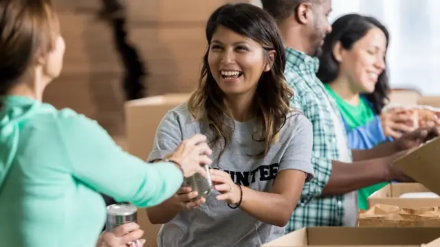 خاتون رضا کار