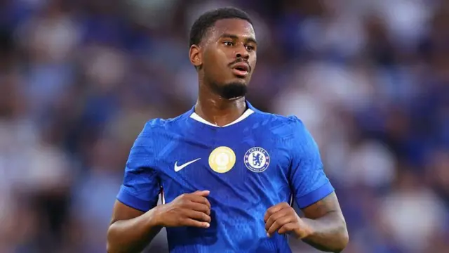 یورل هاتو فصل گذشته شش پاس گل در لیگ هلند داشت و در میان مدافعان نفر دوم پس از سفیان کاروانی از اوترخت (هشت پاس گل) بود