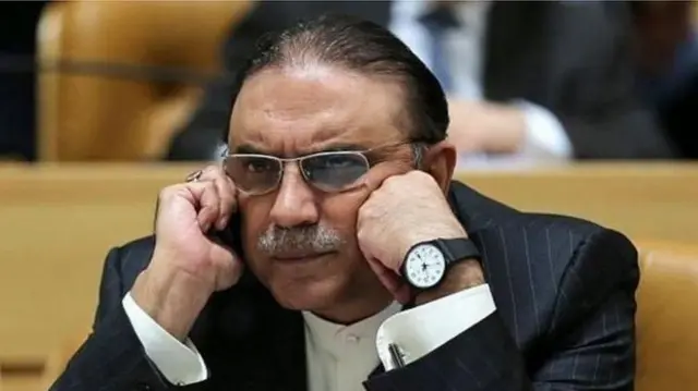 امباني کورنۍ د اننت امباني او رادیکا مرچنټ د کوژدې په مراسمو کې (د ۲۰۲۳ کال جنوري میاشت)