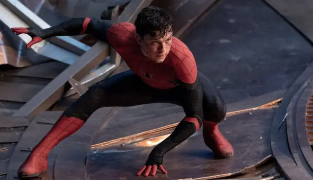 الممثل توم هولاند من فيلم سبيدرمان: لا عودة إلى الديار