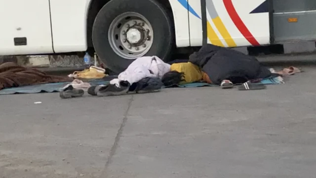 People sleeping rough in Wadi Halfa