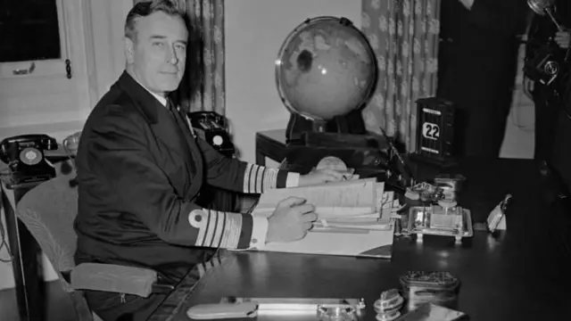 માઉન્ટબેટન શરૂઆતમાં કાશ્મીરમાં ભારતીય સૈનિકો મોકલવા તૈયાર ન હતા