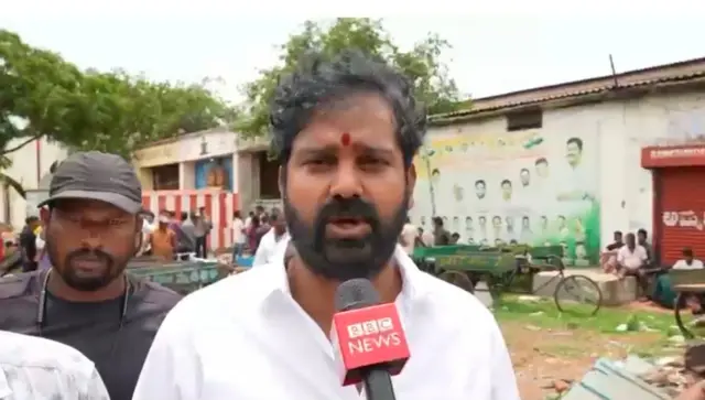 విశాఖ తీరం, మత్స్యకారుల గల్లంతు, బోటు బోల్తా, ఫింషింగ్ హార్బర్,బోటు IND-AP-MM-V5-83