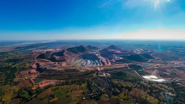 လက်ပံတောင်းတောင်စီမံကိန်း