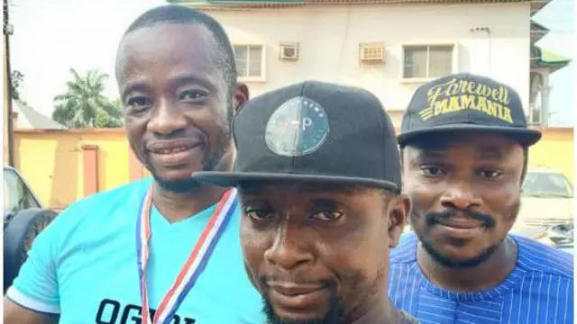 Christopher Anabike na ndị enyi