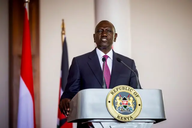 Le président du Kenya William Ruto lors d'une déclaration à la presse à la State House, le 18 mars 2025 à Nairobi, au Kenya.