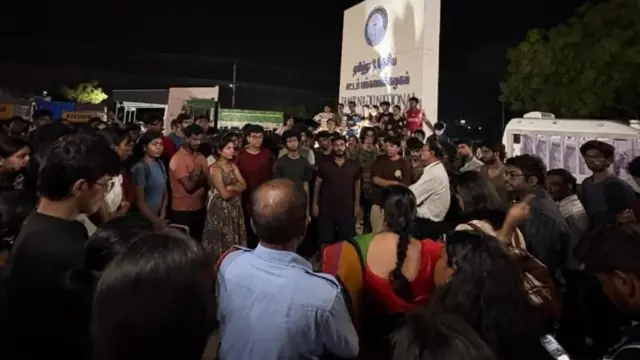 વિદ્યાર્થીઓ, વિવાદ તામિલનાડુ, ત્રિચી, વિદ્યાર્થીઓ, વિવાદ ત્રિચીમાં વિદ્યાર્થીઓ શોર્ટ્સ પહેરીને કેમ વિરોધ કરી રહ્યા છે, ઉપ-કુલપતિની 'વિવાદાસ્પદ' ટિપ્પણી શું છે?