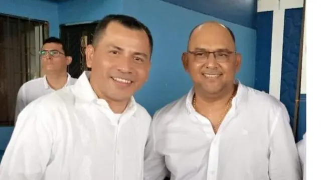 Eder John Soto (izquierda) y Espedito Duque, imagen publicada por Soto para el cumpleaños de Duque.