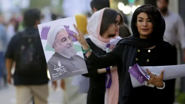 रुहानी के समर्थक