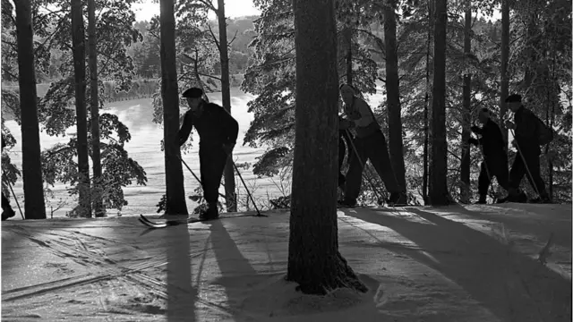ফিনল্যান্ডের সঙ্গে যুদ্ধের সময় লেনিনগ্রাদে রাশিয়ার যোদ্ধারা