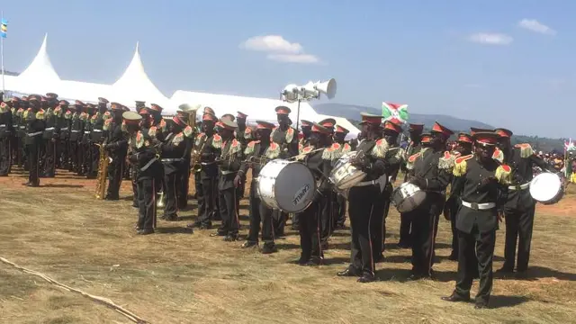 Umuhango wo gushira umukono kw'ibwirizwa shingiro rishasha wari witeguriwe mu ntara ya Gitega