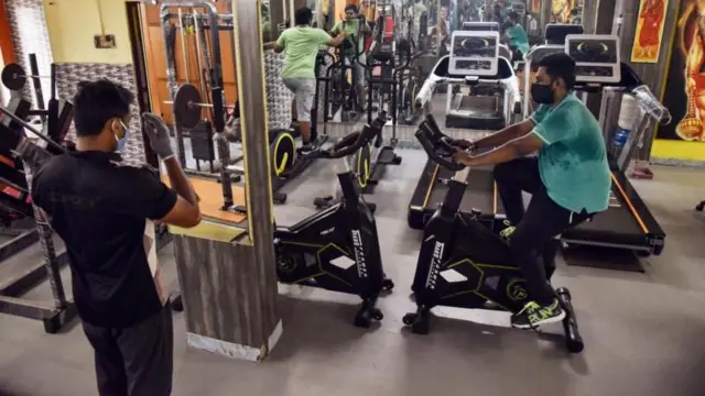 अभ्यासातून असंही दिसून आलं आहे की तुम्ही दोन ते चार तास व्यायाम करून तुमचं हृदय निरोगी ठेवू शकता. (फाइल फोटो)