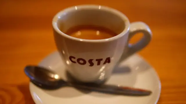 ينصح بالابتعاد عن شرب القهوة خلال فترة الحمل