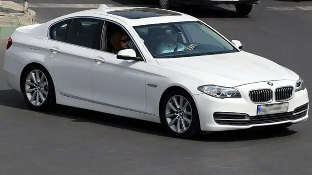 رئیس سازمان بازرسی گفته است با "هک شدن" سایت وزارت صنعت، معدن و تجارت حدود ۵ هزار خودرو مدل بالا و گران قیمت وارد کشور شد