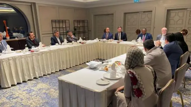 توماس وست، نماینده ویژه آمریکا در امور افغانستان در ترکیه روز گذشته با شماری از چهرههای سیاسی و فعالان مدنی افغانستان دیدار کرده است