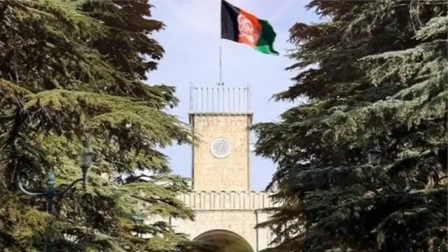 افغان حکومت دوې ورڅې وړاندې له طالبانو سره د سولې لپاره ۲۱ کسيزه پلاوی اعلان کړی و